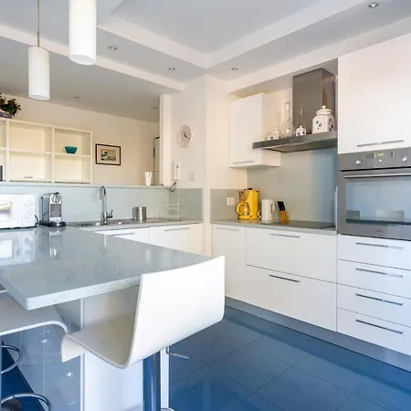 Le Morane Apartment *